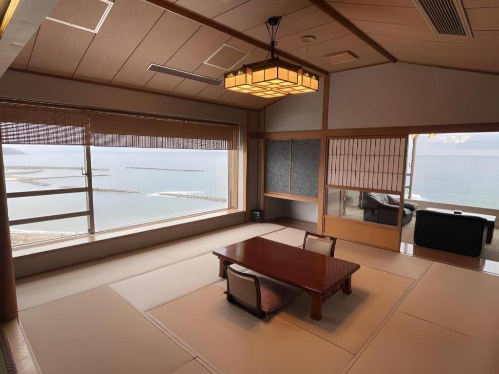ホテルエリアワン番神岬 柏崎市 エクステリア 写真